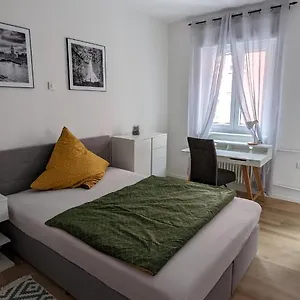 Swan Apartment