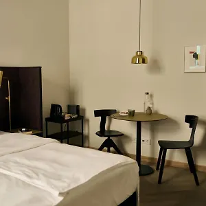 4* Otel Melter & - A Neighborhood